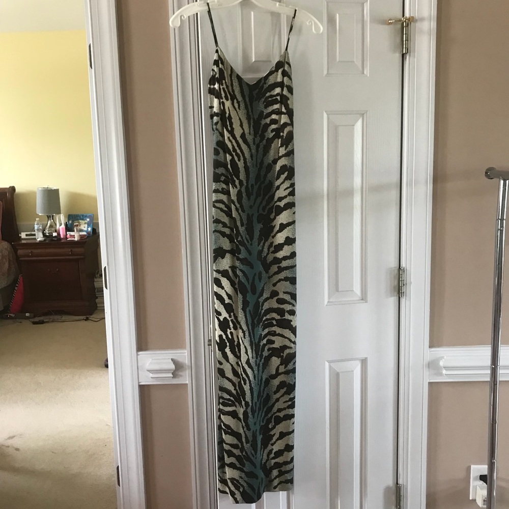 Cache dress
